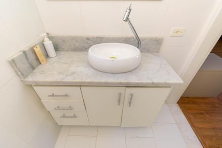 Casa à venda com 280m², 3 quartos e 5 vagasBanheiro da Suíte 2