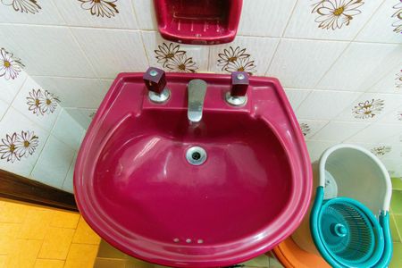 Casa à venda com 280m², 3 quartos e 5 vagasEdícula - Banheiro 