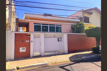 Casa à venda com 280m², 3 quartos e 5 vagasFachada