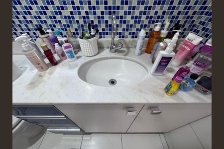 Apartamento para alugar com 155m², 3 quartos e 2 vagasBanheiro da Suíte