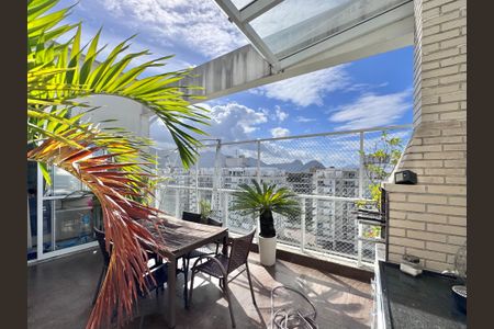 Apartamento para alugar com 155m², 3 quartos e 2 vagasTerraço