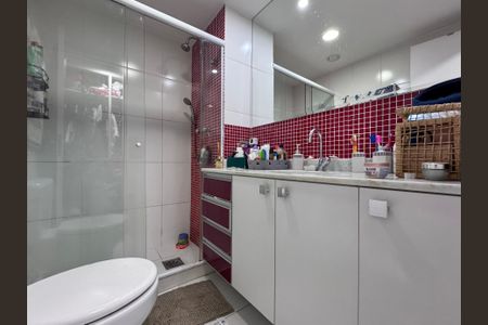 Apartamento para alugar com 155m², 3 quartos e 2 vagasBanheiro da Suíte 2