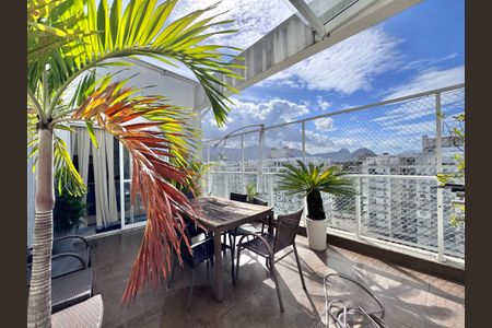 Apartamento para alugar com 155m², 3 quartos e 2 vagasTerraço