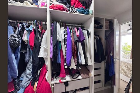 Apartamento para alugar com 155m², 3 quartos e 2 vagasSuíte 2 - Closet