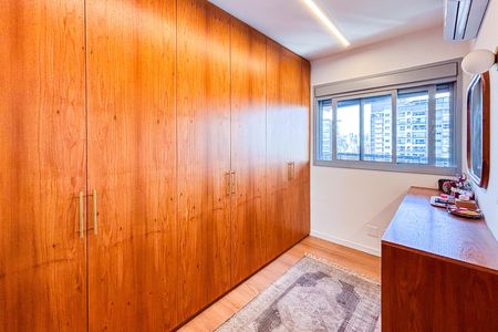 Apartamento para alugar com 121m², 2 quartos e 2 vagas Apartamento para alugar com 121m², 2 quartos e 2 vagasSuíte 2