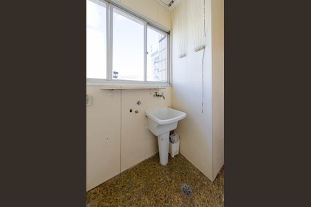 Apartamento para alugar com 191m², 3 quartos e 2 vagas Apartamento para alugar com 191m², 3 quartos e 2 vagasÁrea de serviço