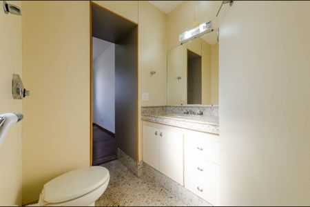Apartamento para alugar com 191m², 3 quartos e 2 vagas Apartamento para alugar com 191m², 3 quartos e 2 vagasBanheiro suíte