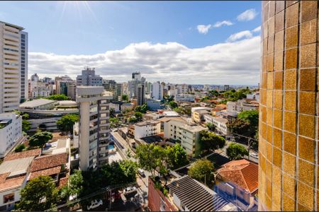 Apartamento para alugar com 191m², 3 quartos e 2 vagas Apartamento para alugar com 191m², 3 quartos e 2 vagasVista