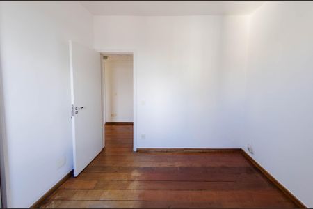 Apartamento para alugar com 191m², 3 quartos e 2 vagas Apartamento para alugar com 191m², 3 quartos e 2 vagasQuarto 2