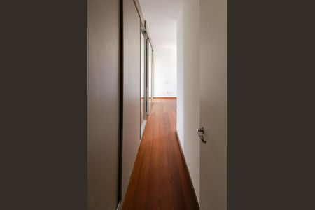 Apartamento para alugar com 191m², 3 quartos e 2 vagas Apartamento para alugar com 191m², 3 quartos e 2 vagasSuíte