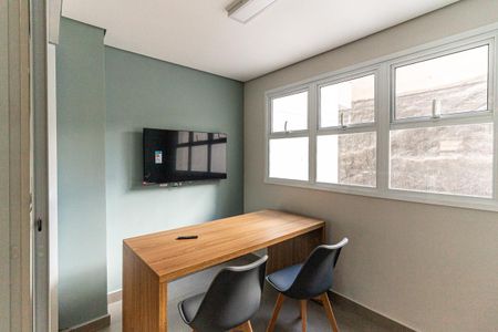 Studio para alugar com 21m², 1 quarto e sem vaga Studio para alugar com 21m², 1 quarto e sem vagaEspaço de Reunião