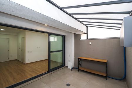 Studio para alugar com 39m², 1 quarto e sem vaga Studio para alugar com 39m², 1 quarto e sem vagaVaranda