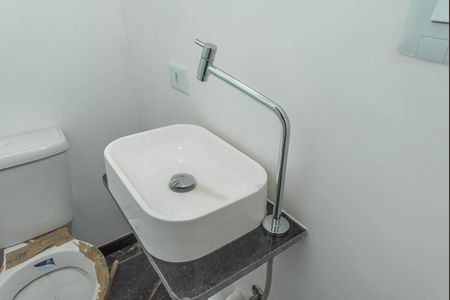 Casa à venda com 110m², 2 quartos e 1 vagaLavabo