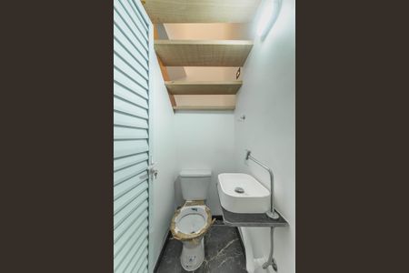 Casa à venda com 110m², 2 quartos e 1 vagaLavabo