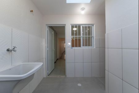 Casa à venda com 110m², 2 quartos e 1 vagaÁrea de Serviço