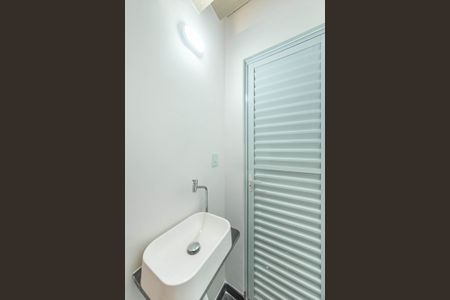 Casa à venda com 110m², 2 quartos e 1 vagaLavabo