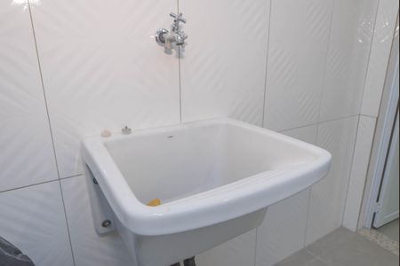 Casa à venda com 110m², 2 quartos e 1 vagaÁrea de Serviço