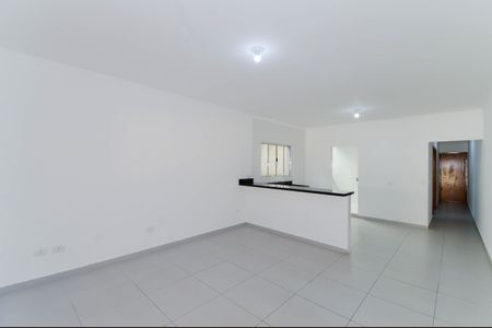 Casa para alugar com 76m², 2 quartos e 1 vaga Casa para alugar com 76m², 2 quartos e 1 vagaSala