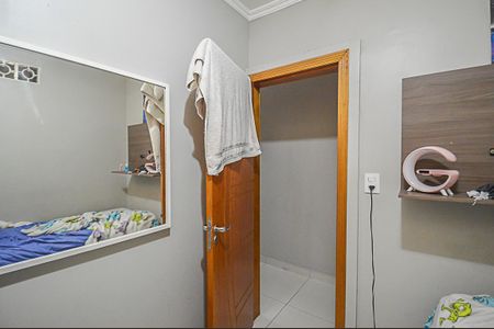 Casa à venda com 162m², 4 quartos e 2 vagas Casa à venda com 162m², 4 quartos e 2 vagasQuarto 2