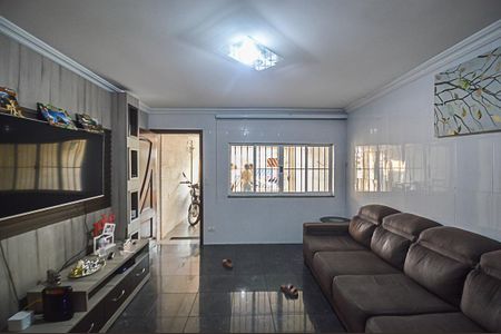 Casa à venda com 162m², 4 quartos e 2 vagas Casa à venda com 162m², 4 quartos e 2 vagasSala