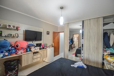 Casa à venda com 162m², 4 quartos e 2 vagas Casa à venda com 162m², 4 quartos e 2 vagasQuarto Suíte