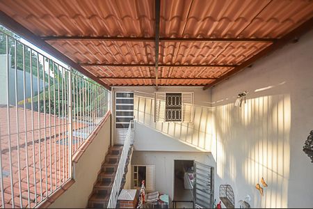 Casa à venda com 162m², 4 quartos e 2 vagas Casa à venda com 162m², 4 quartos e 2 vagasVista do Quarto 3