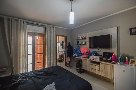 Casa à venda com 162m², 4 quartos e 2 vagas Casa à venda com 162m², 4 quartos e 2 vagasQuarto Suíte