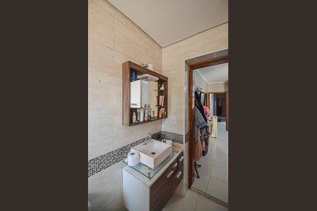 Casa à venda com 162m², 4 quartos e 2 vagas Casa à venda com 162m², 4 quartos e 2 vagasBanheiro da Suíte