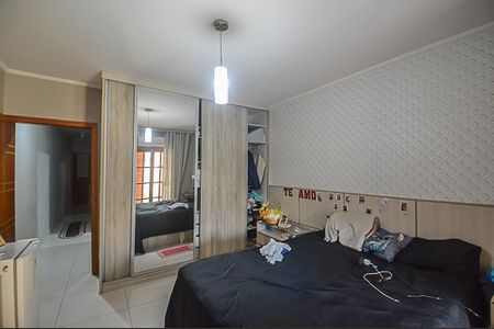 Casa à venda com 162m², 4 quartos e 2 vagas Casa à venda com 162m², 4 quartos e 2 vagasQuarto Suíte