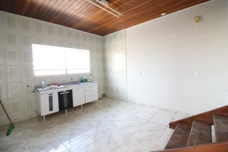 Casa para alugar com 110m², 3 quartos e 2 vagasCozinha