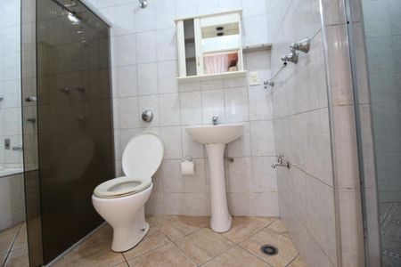 Casa para alugar com 110m², 3 quartos e 2 vagasBanheiro da Suíte 1