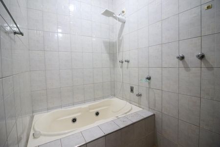 Casa para alugar com 110m², 3 quartos e 2 vagasBanheiro da Suíte 1