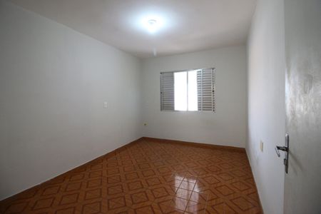 Casa para alugar com 110m², 3 quartos e 2 vagasQuarto 2