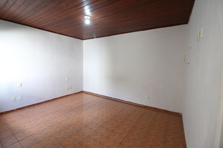 Casa para alugar com 110m², 3 quartos e 2 vagasSuíte 1