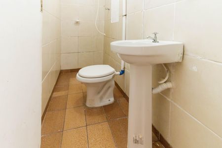 Casa para alugar com 40m², 1 quarto e sem vaga Casa para alugar com 40m², 1 quarto e sem vagaBanheiro