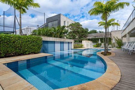 Apartamento à venda com 77m², 2 quartos e 2 vagas Apartamento à venda com 77m², 2 quartos e 2 vagasÁrea comum - Piscina descoberta
