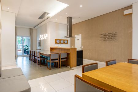 Apartamento à venda com 77m², 2 quartos e 2 vagas Apartamento à venda com 77m², 2 quartos e 2 vagasÁrea comum - Salão de festas