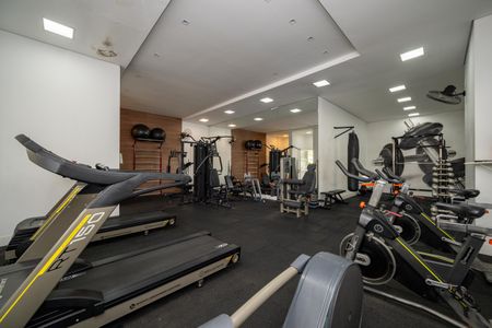 Apartamento à venda com 77m², 2 quartos e 2 vagas Apartamento à venda com 77m², 2 quartos e 2 vagasÁrea comum - Academia