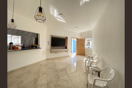 Casa à venda com 168m², 3 quartos e 1 vaga Casa à venda com 168m², 3 quartos e 1 vagaSala