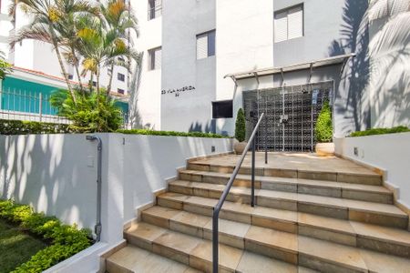 Apartamento para alugar com 65m², 2 quartos e 1 vaga Apartamento para alugar com 65m², 2 quartos e 1 vagaEntrada