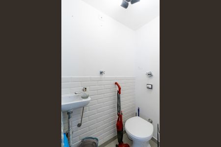 Apartamento para alugar com 65m², 2 quartos e 1 vaga Apartamento para alugar com 65m², 2 quartos e 1 vagaBanheiro de serviço