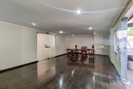 Apartamento para alugar com 65m², 2 quartos e 1 vaga Apartamento para alugar com 65m², 2 quartos e 1 vagaÁrea comum - Salão de festas