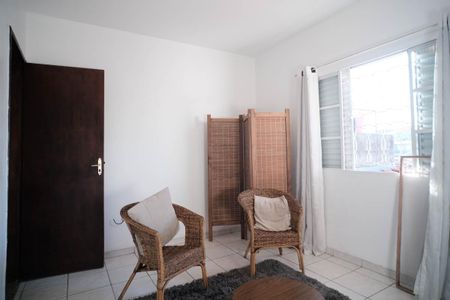 Casa à venda com 190m², 4 quartos e 2 vagasQuarto 1