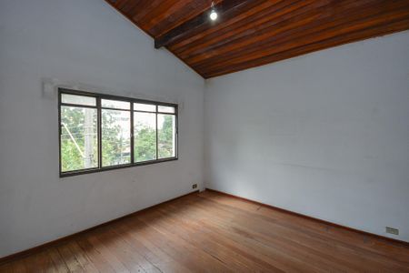 Casa à venda com 334m², 3 quartos e 4 vagasEdícula 