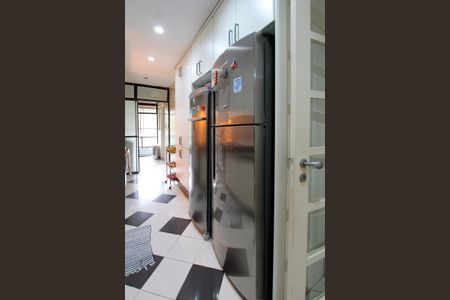 Apartamento à venda com 212m², 5 quartos e 3 vagasCozinha