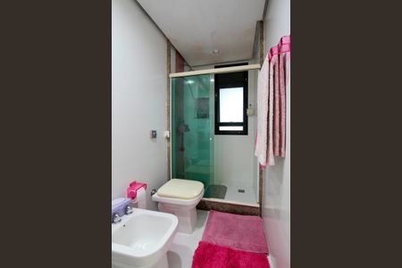 Apartamento à venda com 212m², 5 quartos e 3 vagasBanheiro Suíte 2 