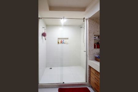 Apartamento à venda com 212m², 5 quartos e 3 vagasBanheiro Suíte