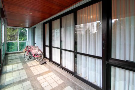 Apartamento à venda com 212m², 5 quartos e 3 vagasVaranda