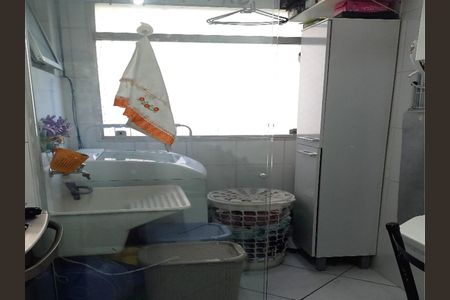 Apartamento à venda com 64m², 3 quartos e 2 vagas Apartamento à venda com 64m², 3 quartos e 2 vagasÁrea de Serviço