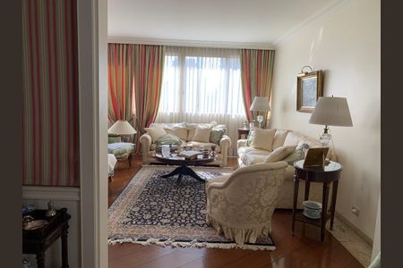 Apartamento à venda com 200m², 3 quartos e 2 vagas Apartamento à venda com 200m², 3 quartos e 2 vagasFoto 06